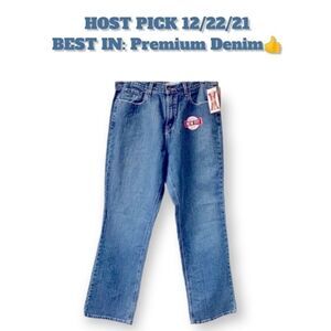 PRICE FIRM!$35 Levi Strauss Plus Size Denim Jeans. SIZE 18